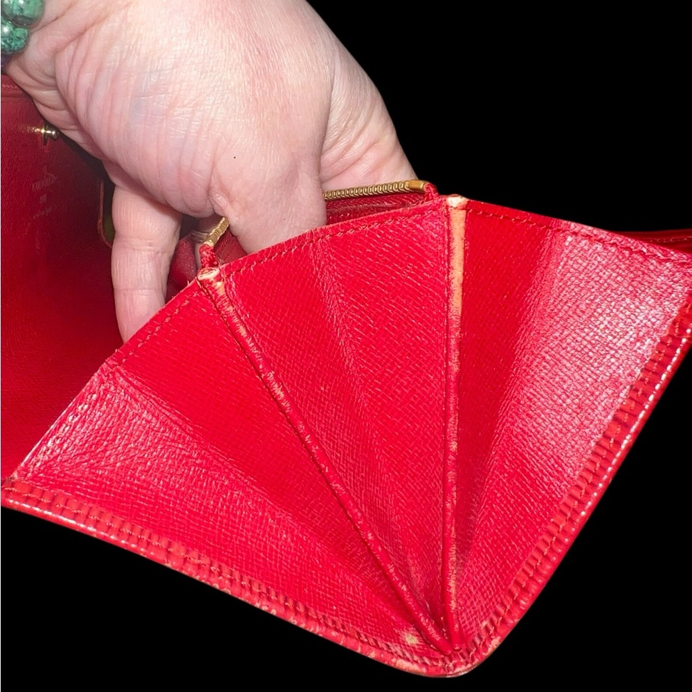 Louis Vuitton Red Epi Leather Clutch wallet EUC 71/2”x4” - Picture 12 of 13